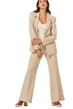 1832-33 / Lichtaansluitende Citylook Blazer