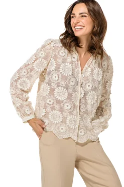 1605-34 / Rechtvallende Bloes In Stretch Tulle Met Broderie