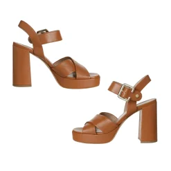 1372-32 / Sandaal
